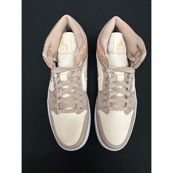 Jordan 1 Mid (W) Canvas Khaki / Size 9M(10.5W)  / Brand New - Picture 4 of 10